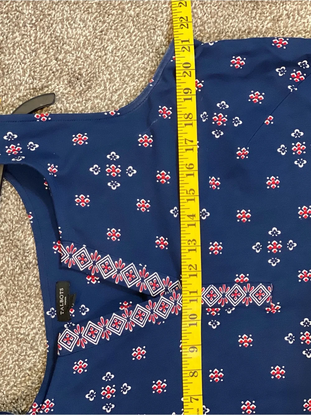 Sleeveless Navy Printed Shift Dress with Red Accents - Picture 11 of 11
